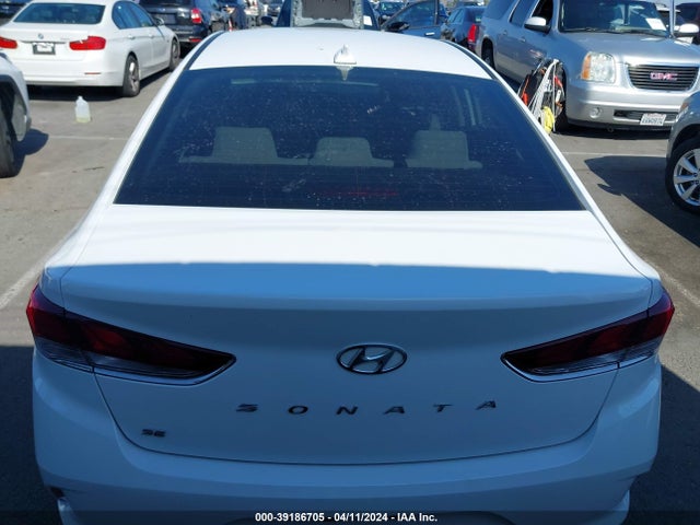 Hyundai SONATA SE 2018 5NPE24AF0JH704083 Image 16