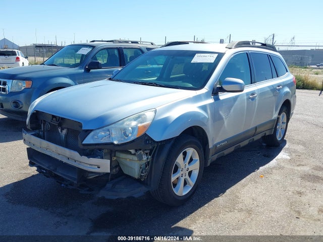 Subaru Outback 2.5i Premium 2014 4S4BRBCC4E3209484 Image 2