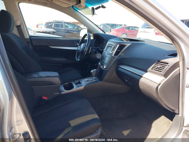 Subaru Outback 2.5i Premium 2014 4S4BRBCC4E3209484 Image 5