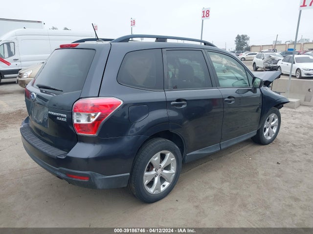 Subaru Forester 2.5i Premium 2015 JF2SJADC1FH817358 Image 4