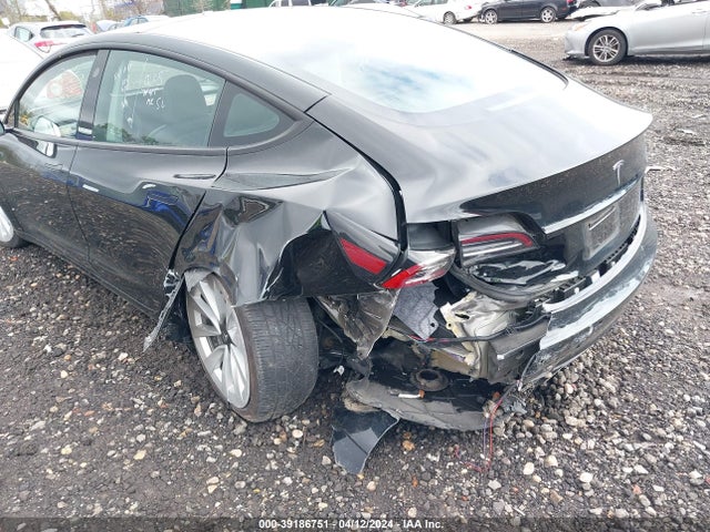 Tesla Model 3 Rear-wheel Drive 2022 5YJ3E1EA4NF286112 Image 19