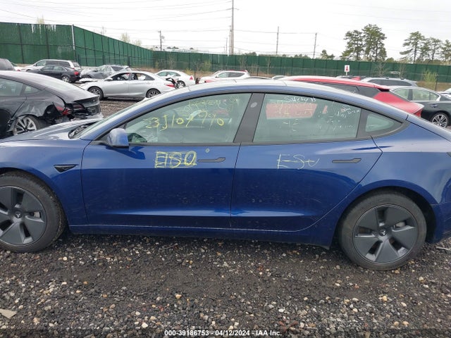 Tesla Model 3 Rear-wheel Drive 2022 5YJ3E1EA4NF371029 Image 13