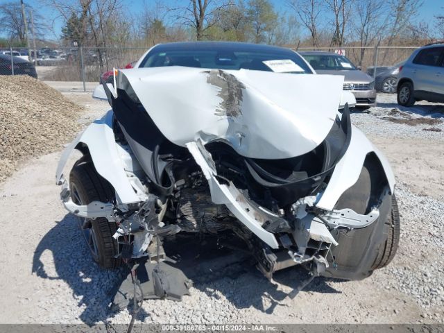 5YJ3E1EB7KF511563 Tesla Model 3 Long Range/performance