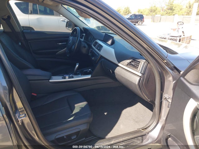 BMW 320i 2014 WBA3B1C55EK133110 Image 5
