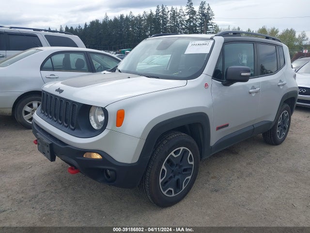 Jeep Renegade Trailhawk 2015 ZACCJBCT3FPB96045 Image 2
