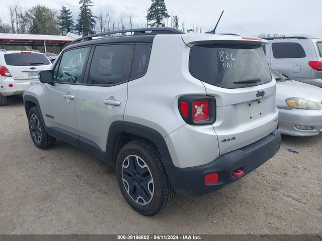 Jeep Renegade Trailhawk 2015 ZACCJBCT3FPB96045 Image 3