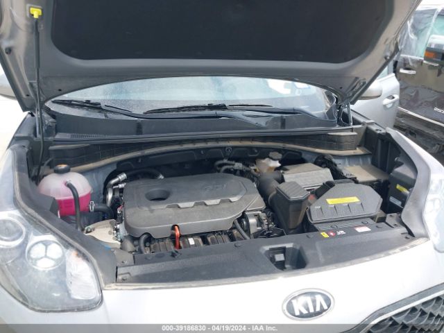 KNDPMCAC1M7912582 KIA Sportage Lx