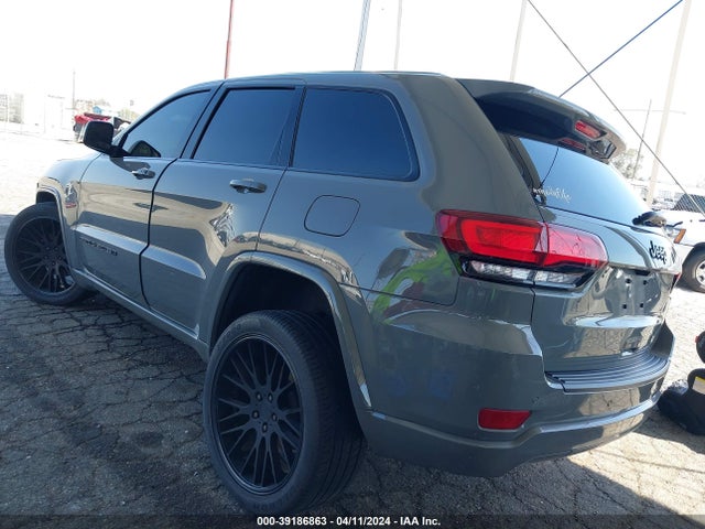 1C4RJEAG1NC154039 Jeep Grand Cherokee Wk Laredo X 4x2