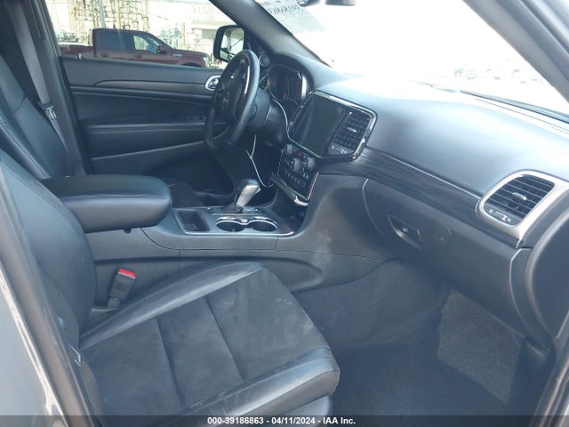 1C4RJEAG1NC154039 Jeep Grand Cherokee Wk Laredo X 4x2