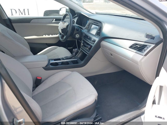 Hyundai SONATA SE 2016 5NPE24AF5GH375714 Image 5