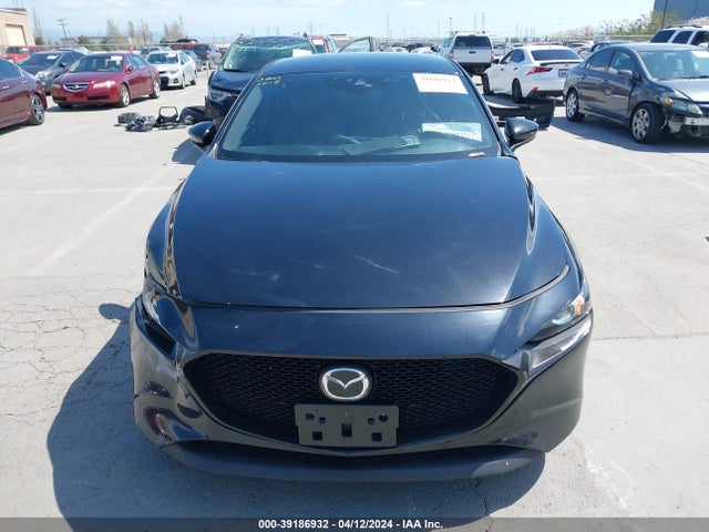 Mazda Mazda3 Preferred Package 2019 JM1BPAMM6K1136881 Image 12