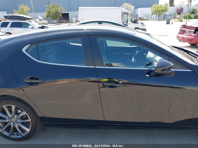 Mazda Mazda3 Preferred Package 2019 JM1BPAMM6K1136881 Image 13