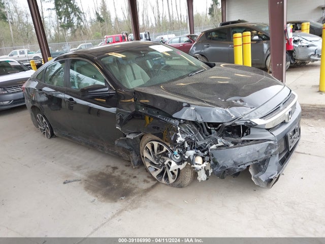 2017 2HGFC2F81HH507007 main image