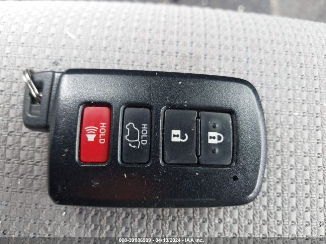 JTMRJREV3GD017844 Toyota Rav4 Hybrid Xle