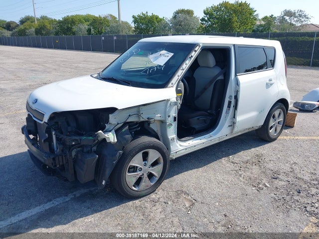 KIA Soul 2015 KNDJN2A2XF7781630 Image 2