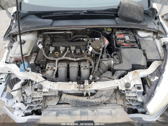 Ford FOCUS S 2016 1FADP3E24GL320767 Image 10