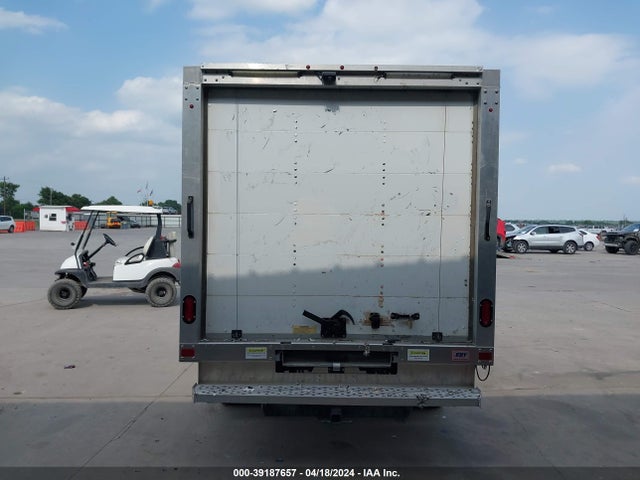 Ford Transit-350 Cab 2018 1FDBF8ZM2JKA65932 Image 16