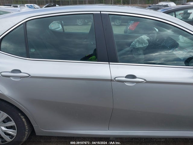 Toyota Camry Le Hybrid 2022 4T1C31AK5NU599256 Image 13