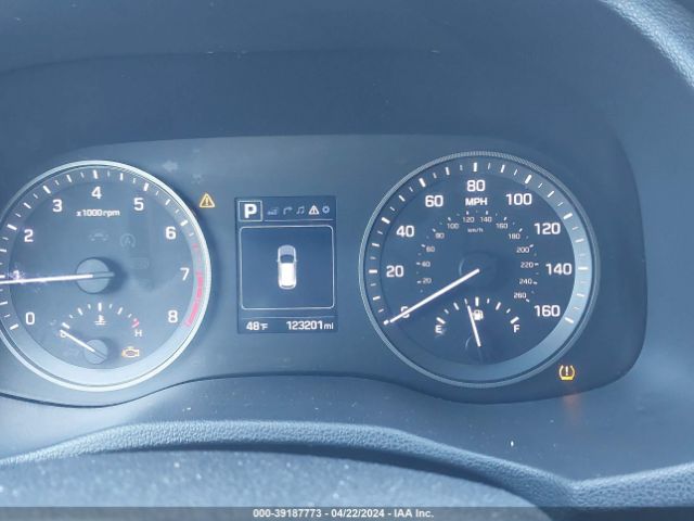 KM8J3CA28GU167976 Hyundai Tucson Limited