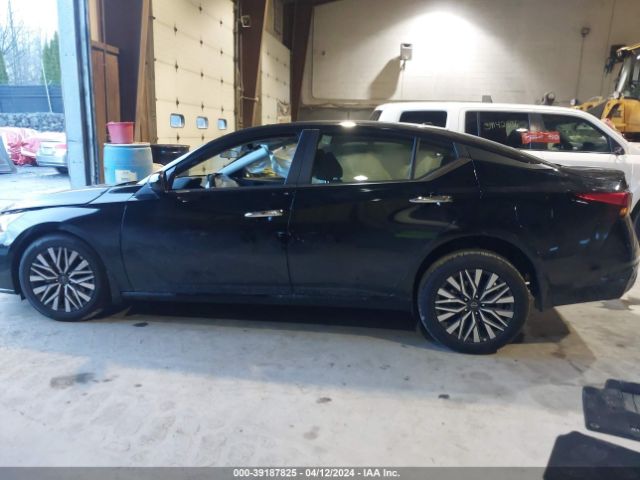 1N4BL4DW3RN341792 Nissan Altima Sv Intelligent Awd