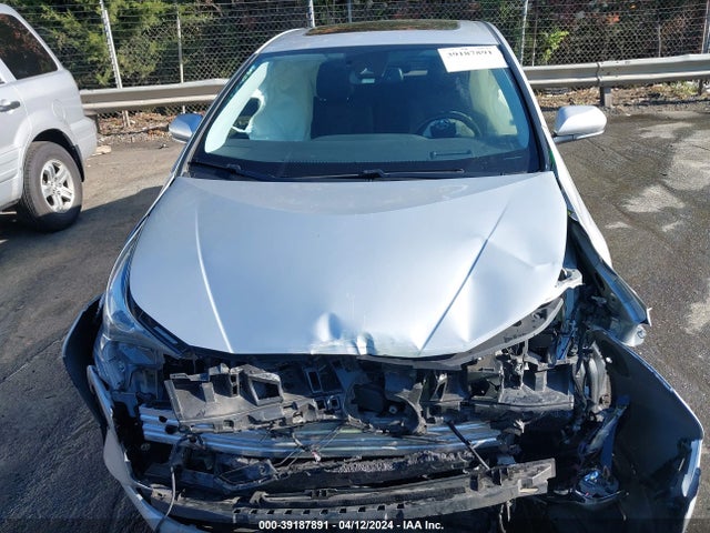 Toyota Prius Four 2018 JTDKARFUXJ3059738 Image 11