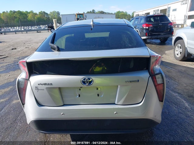 Toyota Prius Four 2018 JTDKARFUXJ3059738 Image 15
