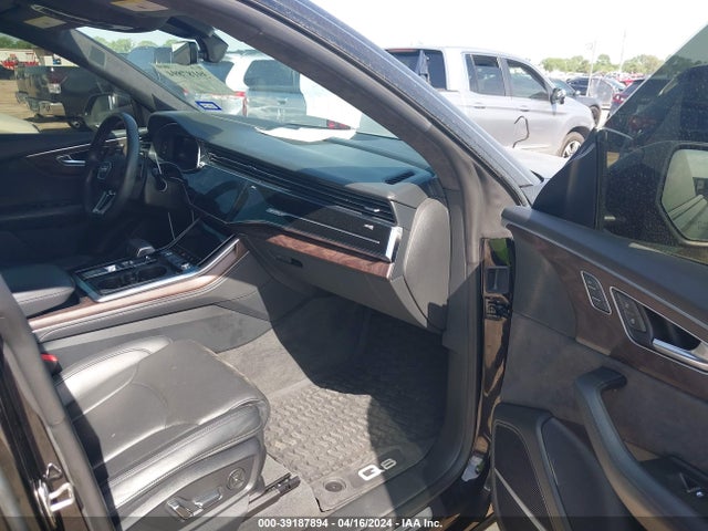 WA1FVAF13KD042752 Audi Q8 55 Premium