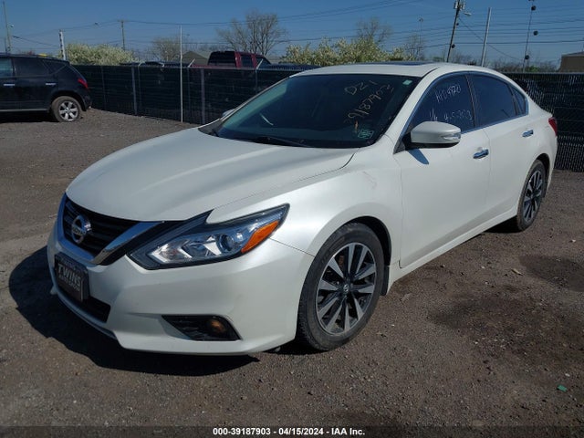 Nissan Altima 2.5 Sv 2018 1N4AL3AP3JC161408 Image 2