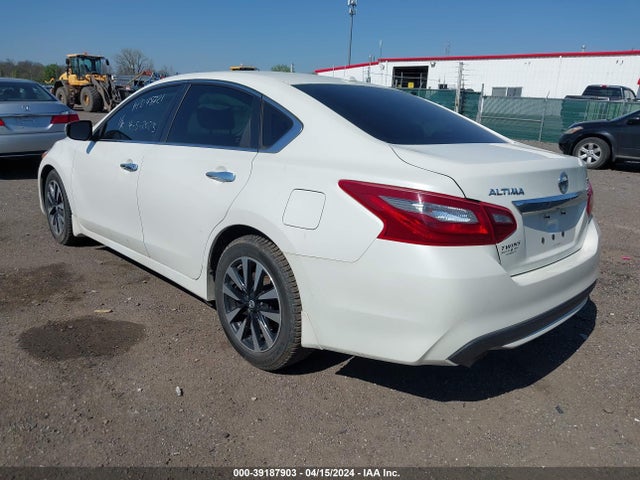 Nissan Altima 2.5 Sv 2018 1N4AL3AP3JC161408 Image 3