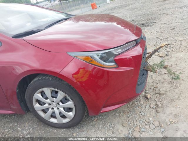 JTDEPMAE1NJ207419 Toyota COROLLA LE