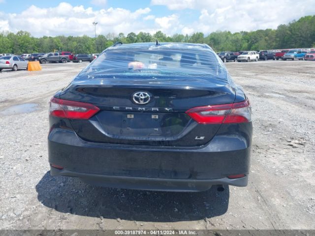 4T1C11AK5MU573664 Toyota CAMRY LE