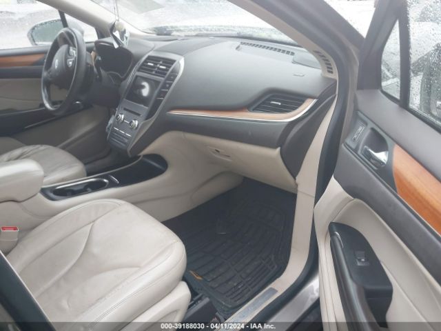5LMCJ2C91HUL03706 Lincoln MKC SELECT