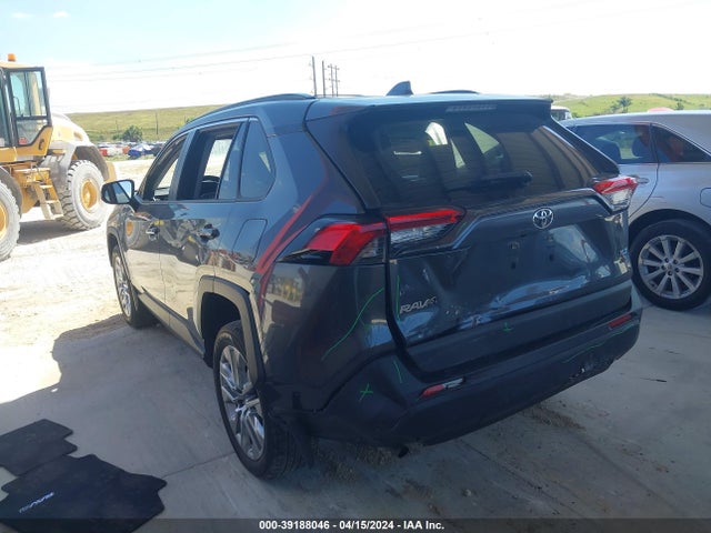Toyota Rav4 Xle Premium 2020 JTMC1RFV4LD044002 Image 3
