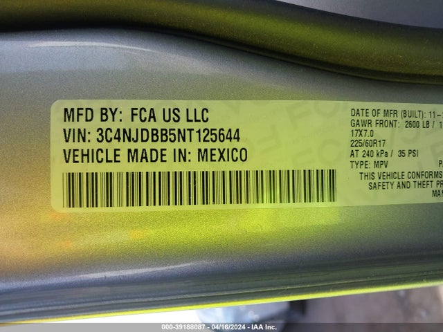 3C4NJDBB5NT125644 Jeep Compass Latitude 4x4