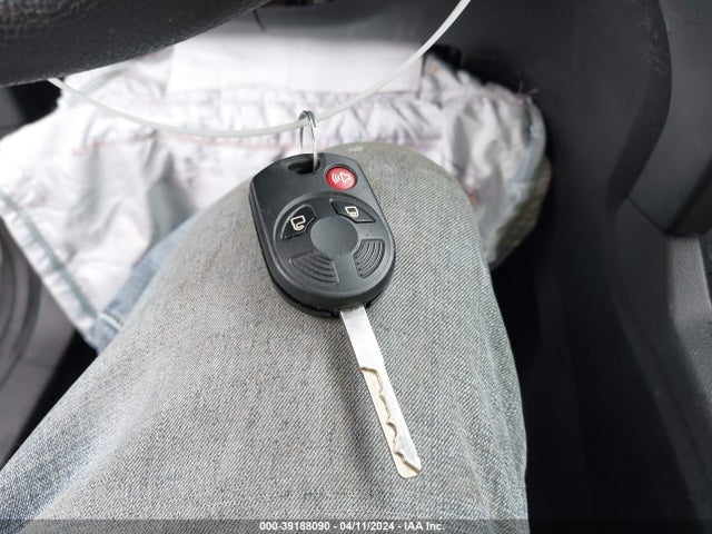 Ford ESCAPE SE 2018 1FMCU9GD2JUA26734 Image 11
