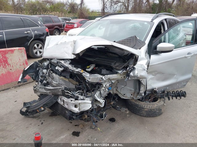 Ford ESCAPE SE 2018 1FMCU9GD2JUA26734 Image 6