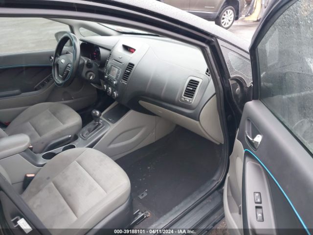 KNAFX4A88G5451477 KIA FORTE EX