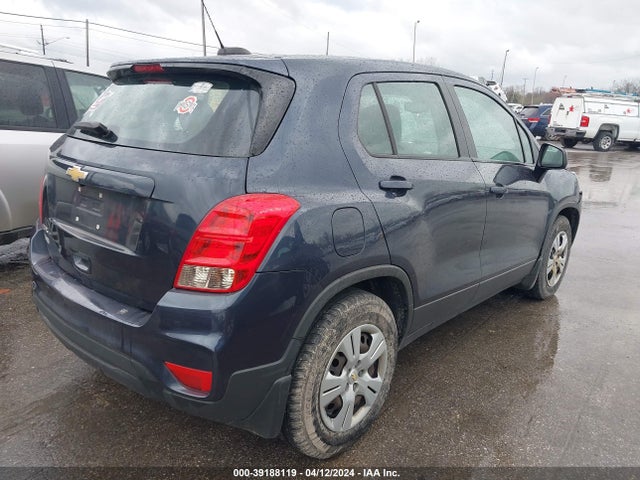 Chevrolet TRAX LS 2018 3GNCJKSB2JL171106 Image 4