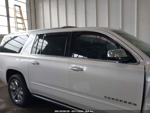 Chevrolet Suburban Premier 2017 1GNSCJKC4HR260137 Image 13