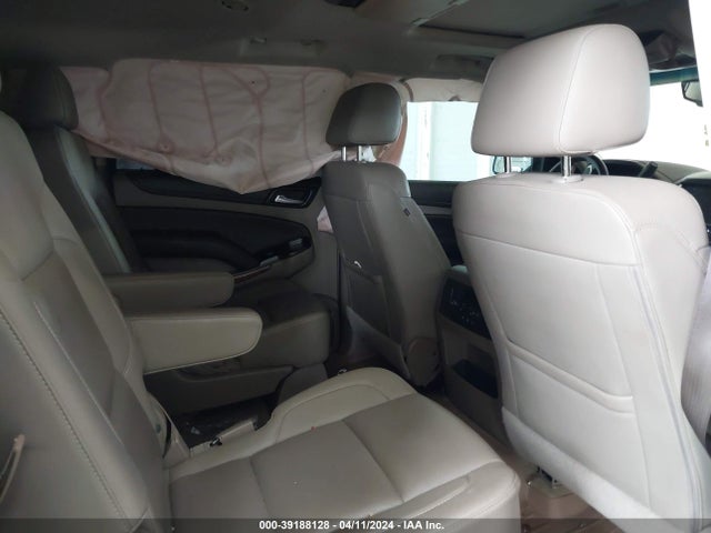 Chevrolet Suburban Premier 2017 1GNSCJKC4HR260137 Image 8