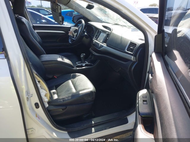 Toyota Highlander Xle V6 2014 5TDKKRFH2ES031274 Image 5