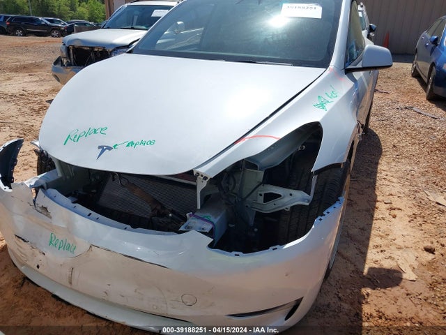 7SAYGDEE6NA012804 Tesla Model Y Long Range Dual Motor All-wheel Drive