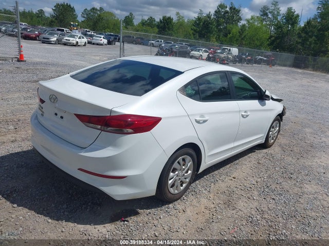 Hyundai ELANTRA SE 2018 5NPD74LF3JH350506 Image 4