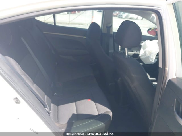 Hyundai ELANTRA SE 2018 5NPD74LF3JH350506 Image 8