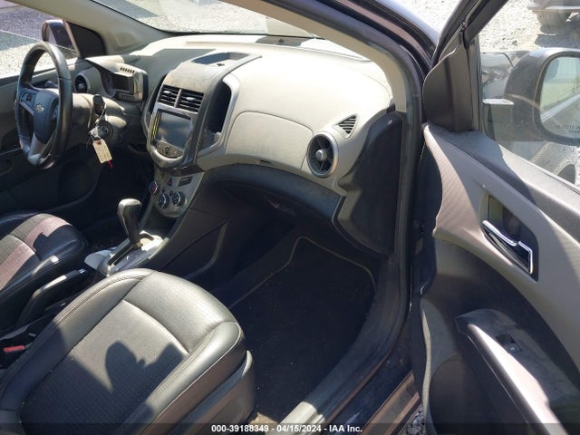 Chevrolet Sonic Ltz Auto 2015 1G1JE5SB0F4182178 Image 5