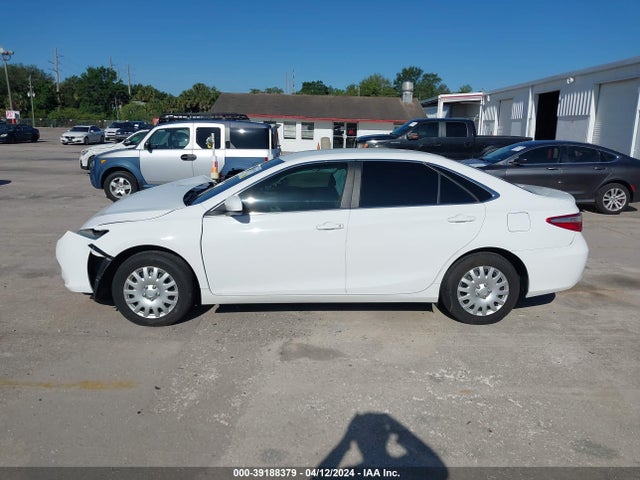 Toyota CAMRY LE 2017 4T1BF1FKXHU415185 Image 14