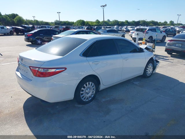 Toyota CAMRY LE 2017 4T1BF1FKXHU415185 Image 4