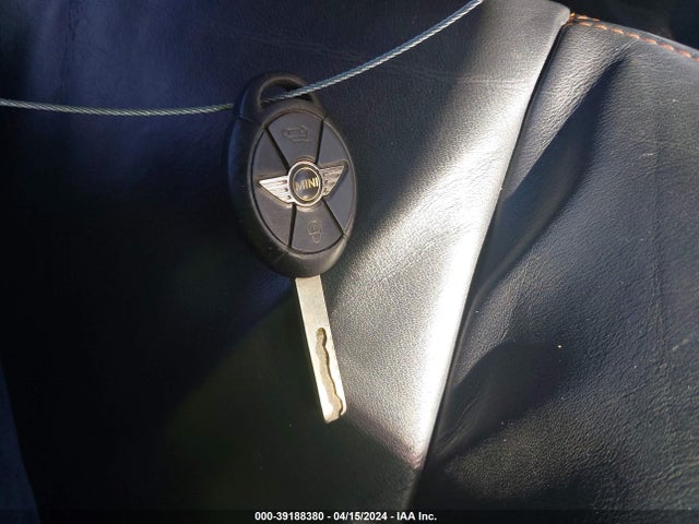 2006 MINI COOPER WMWRF33506TF64575 Photo 10