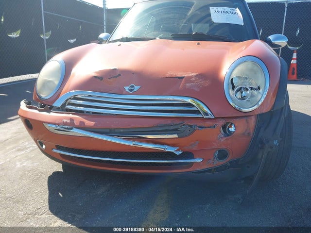 2006 MINI COOPER WMWRF33506TF64575 Photo 5