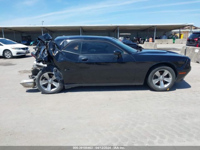 2C3CDZAG0JH245626 Dodge Challenger Sxt